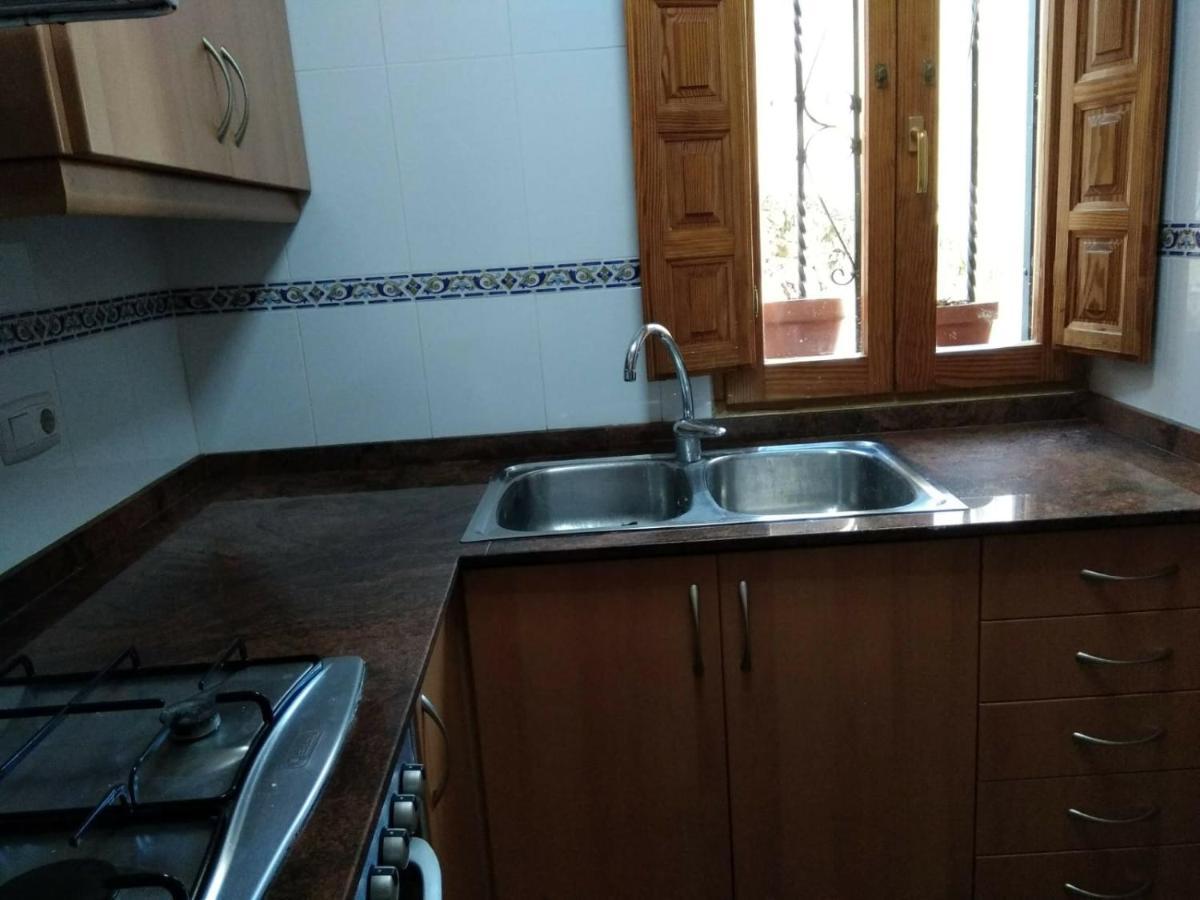 Casa De Amparo Y Jose Manuel Pensionat Pavies Eksteriør billede